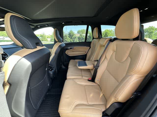 Used 2023 Volvo XC90 B6 Ultimate w/ Protection Package Premier AWD/4WD image 19