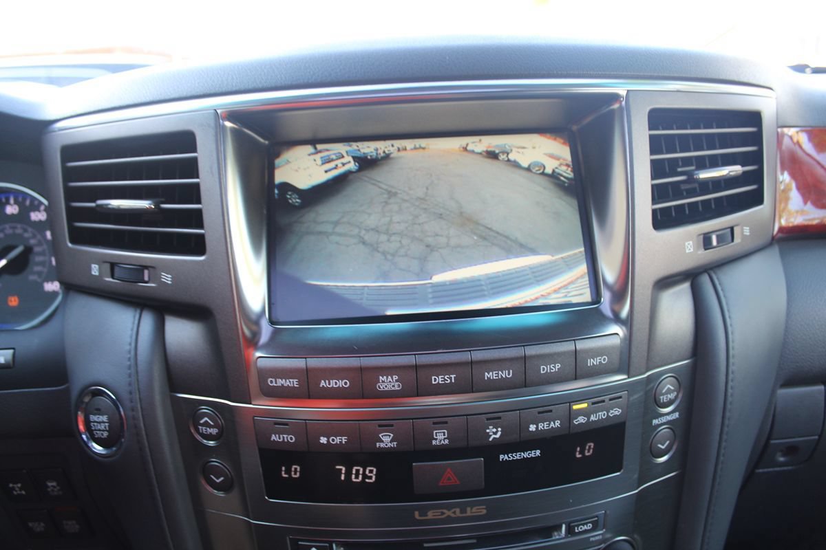 Used 2008 Lexus LX 570 4WD w/ Technology Pkg image 29