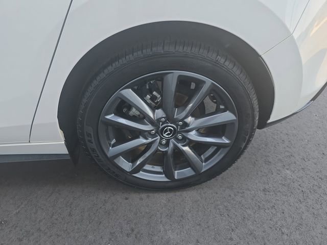 Used 2023 Hyundai Venue SEL w/ Cargo Package FWD image 22