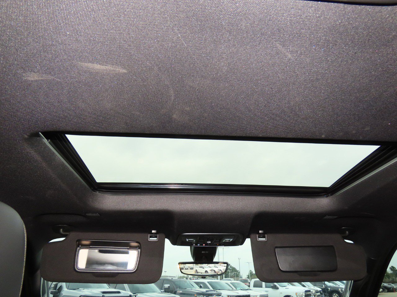 Used 2022 Chevrolet Silverado 3500 High Country w/ Technology Package image 22