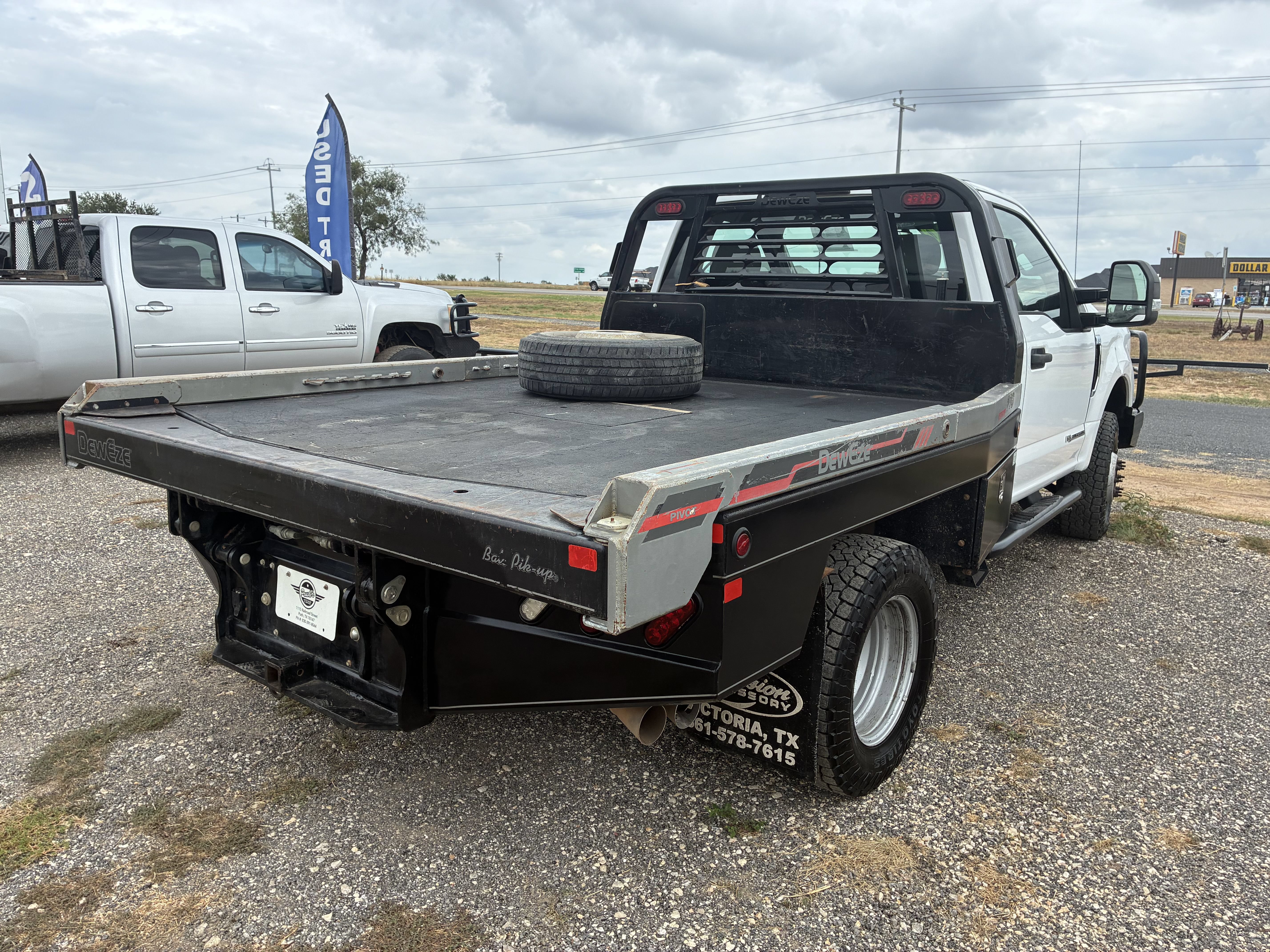 Used 2018 Ford F350 XL w/ Power Equipment Group AWD/4WD image 3