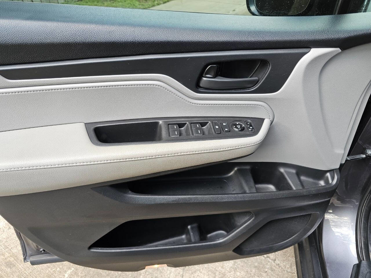 Used 2019 Honda Odyssey EX image 16