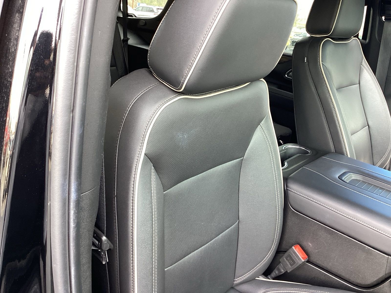 Used 2024 Chevrolet Tahoe Premier image 23