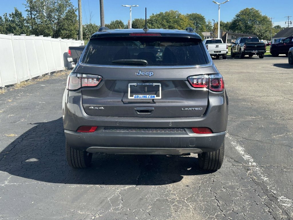 Used 2024 Jeep Compass Limited AWD/4WD image 5