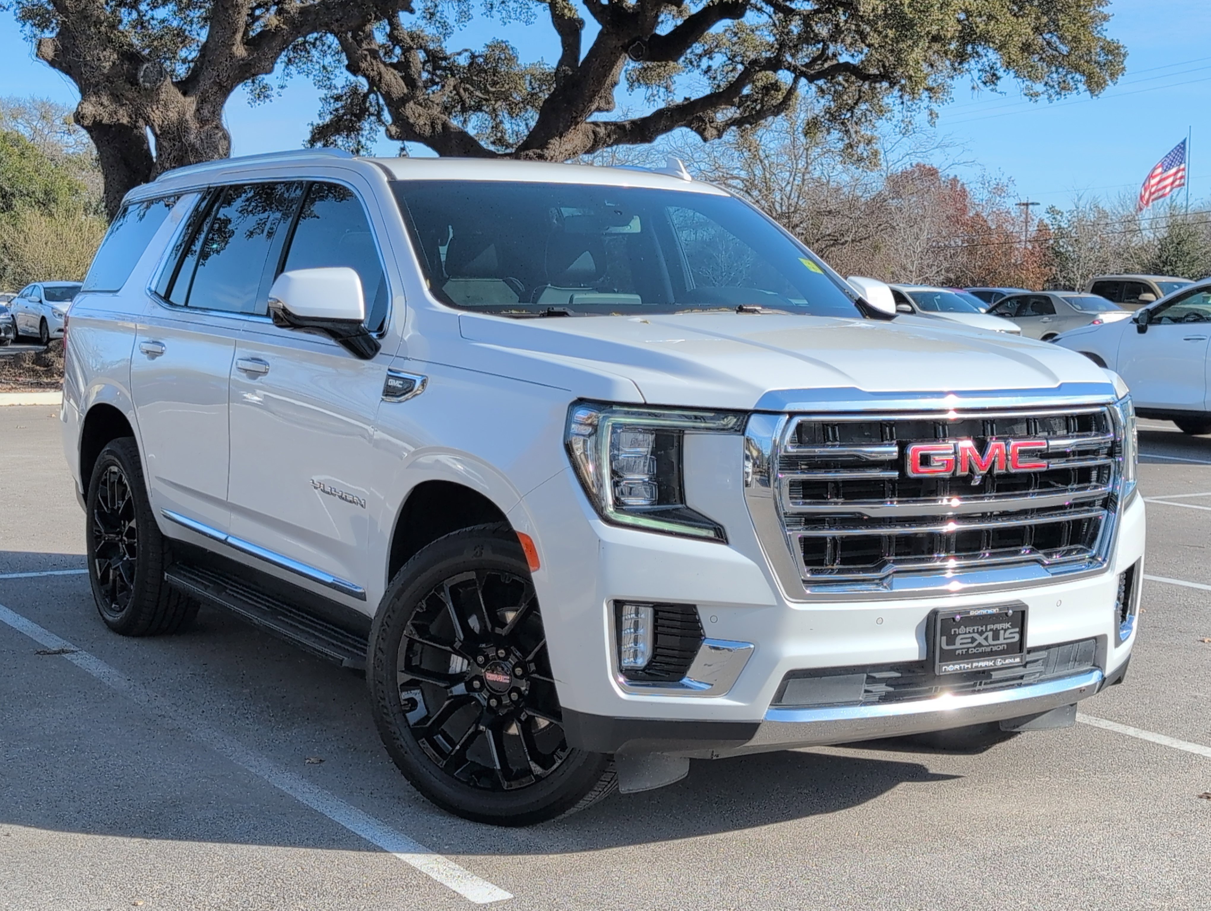 Used 2022 GMC Yukon SLT w/ SLT Premium Package