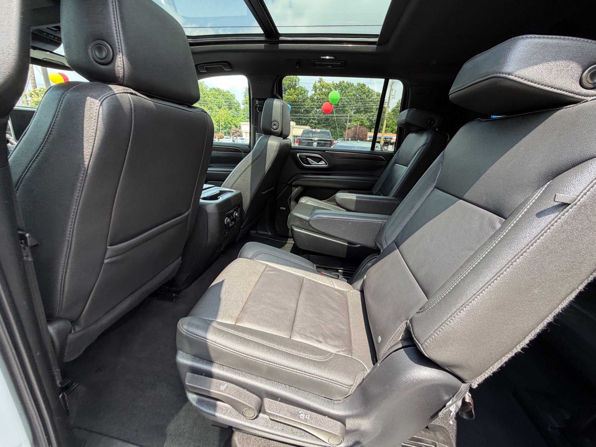 Used 2024 Chevrolet Suburban LT AWD/4WD image 16