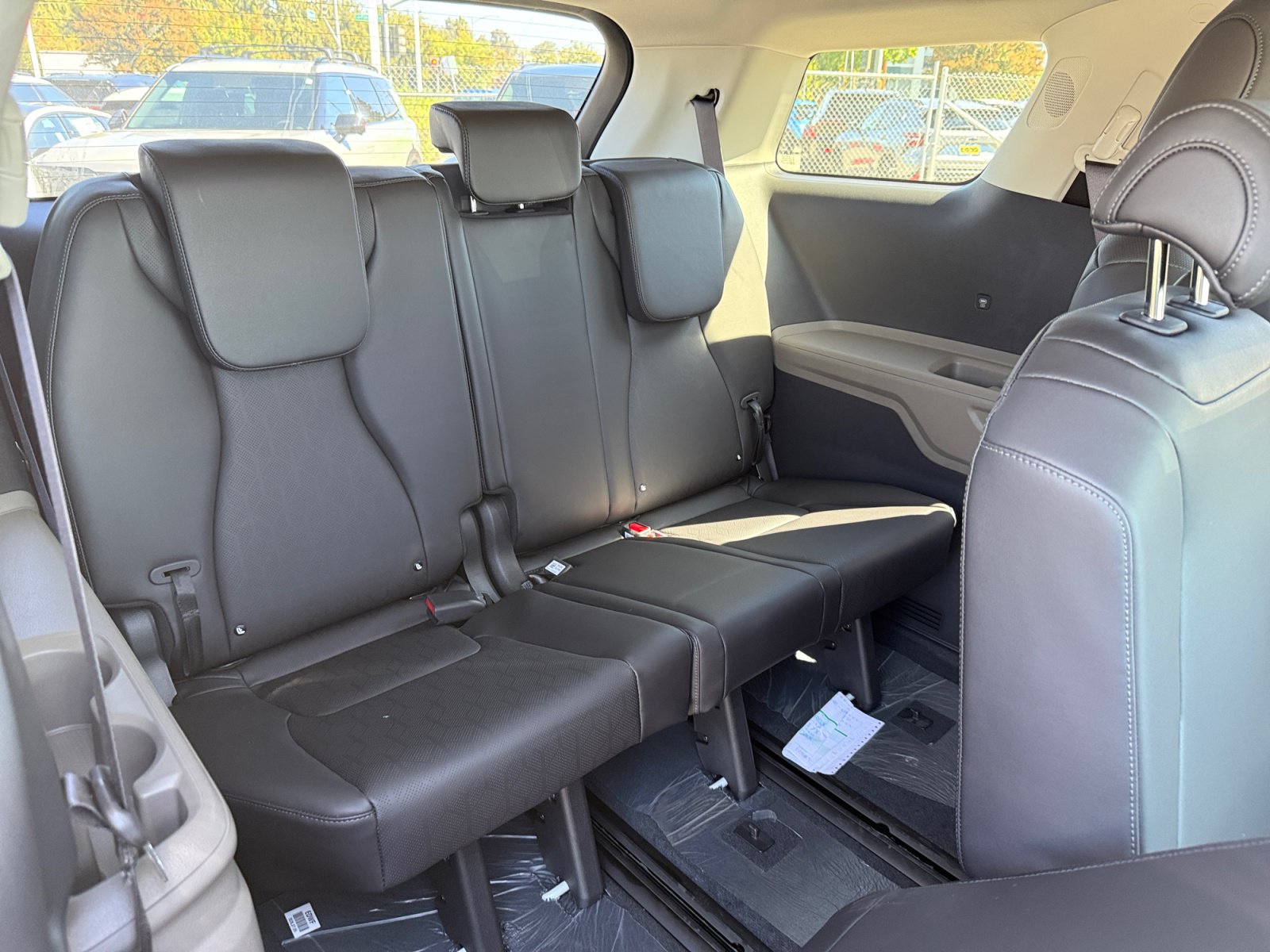 New 2027 Kia Carnival LXS FWD image 20