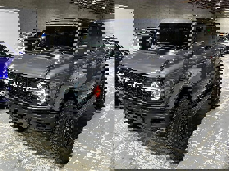 Used 2024 Ford Bronco Wildtrak image 3