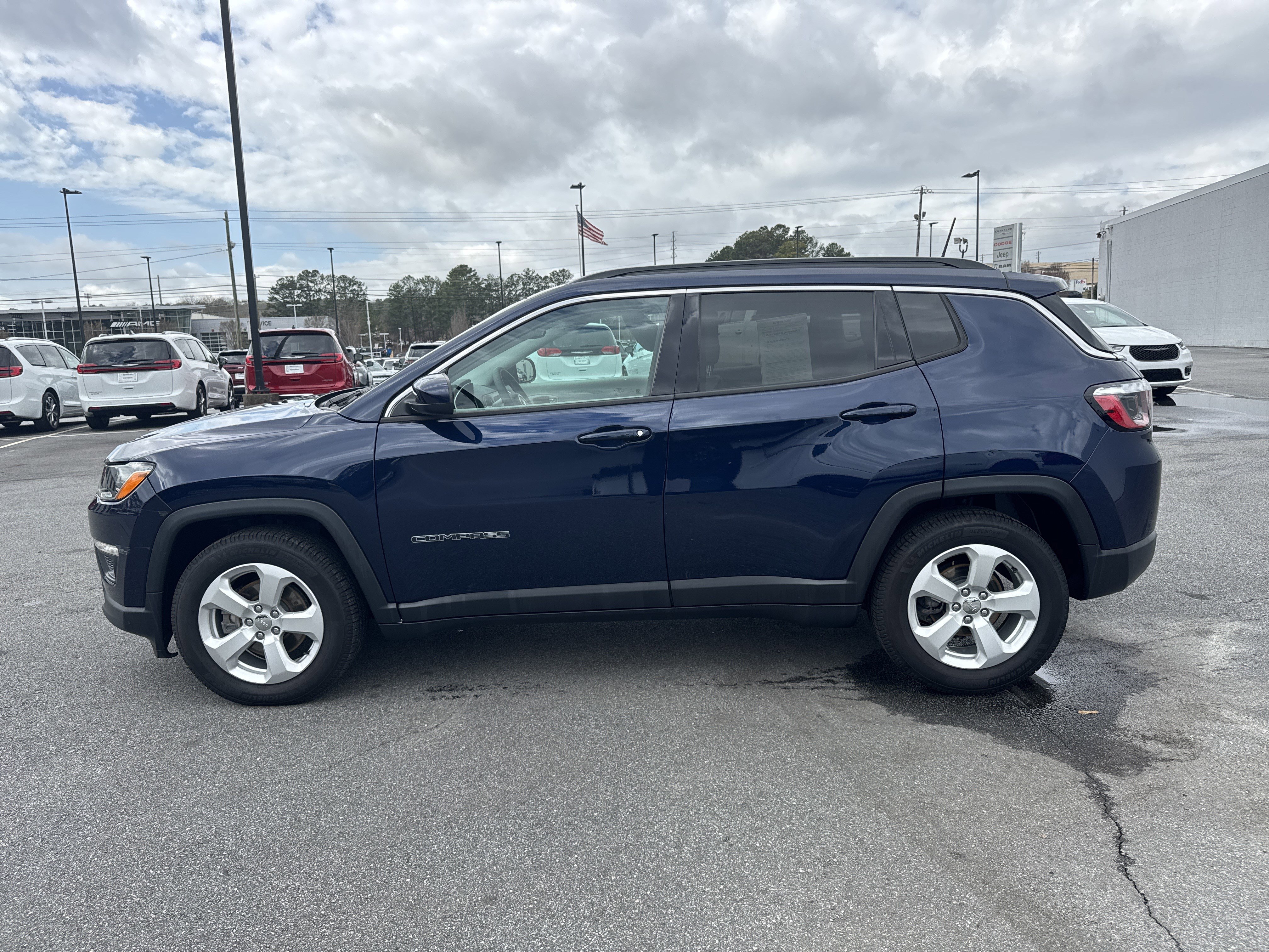 Used 2021 Jeep Compass Latitude image 4