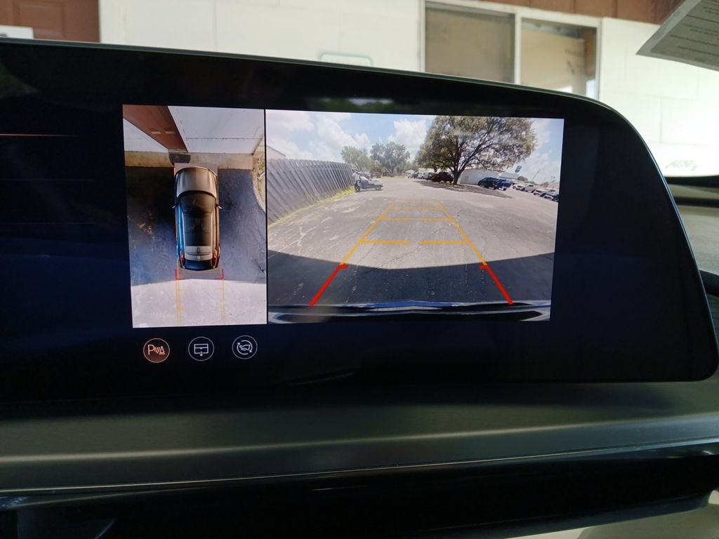 Used 2024 Cadillac Lyriq Sport w/ LPO, Floor Liner Package RWD image 21