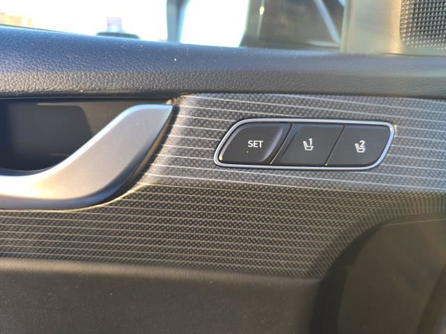 Used 2023 Hyundai Palisade Limited image 18