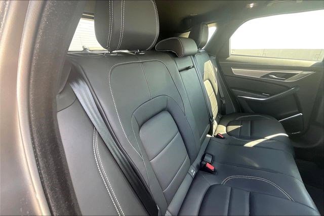 New 2024 Jaguar F-PACE R-Dynamic S image 11