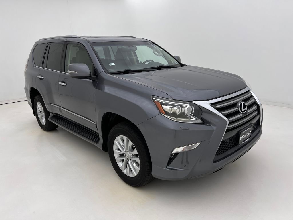 Used 2018 Lexus GX 460 image 2