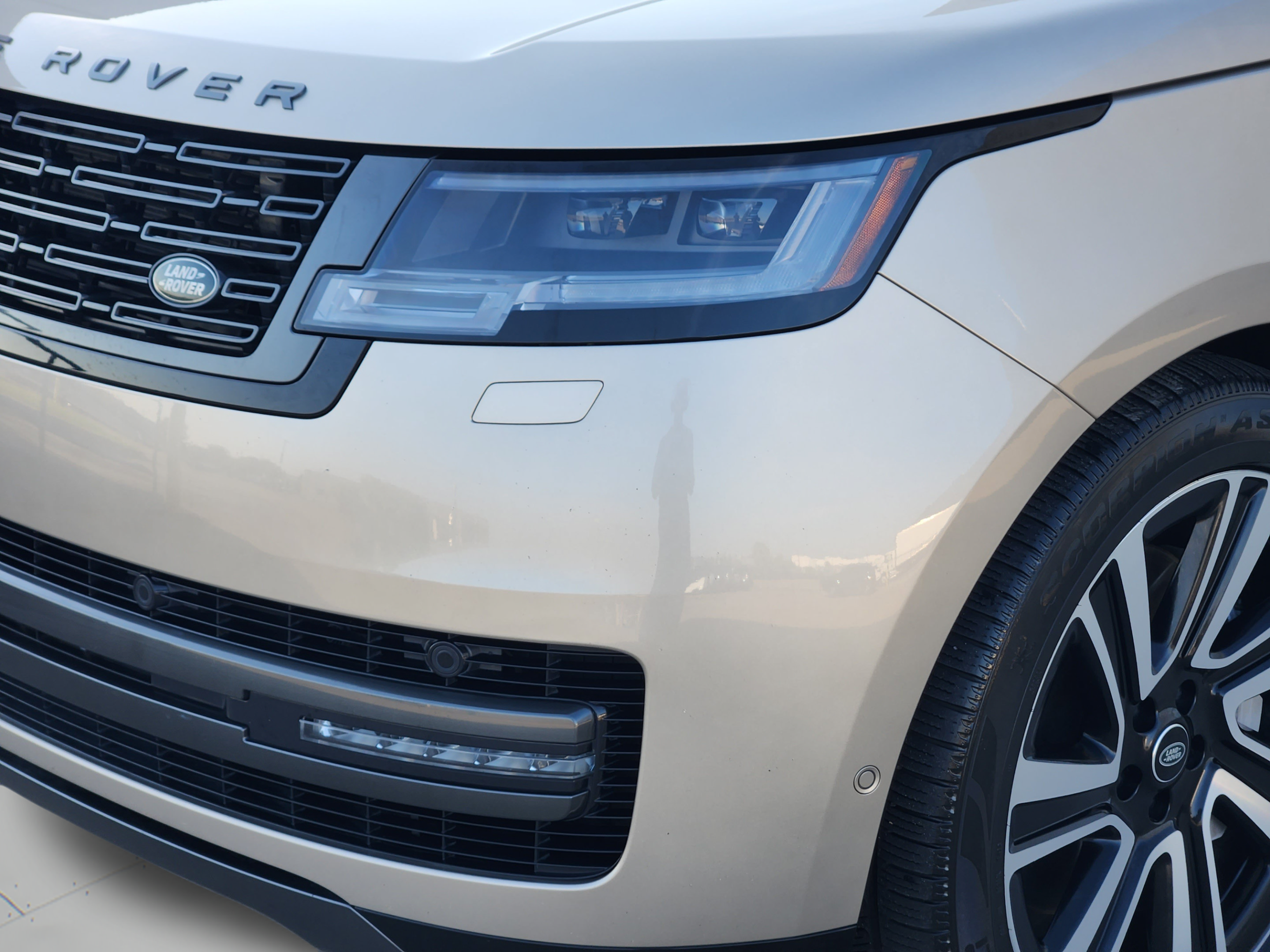 Certified 2023 Land Rover Range Rover SE AWD/4WD image 32