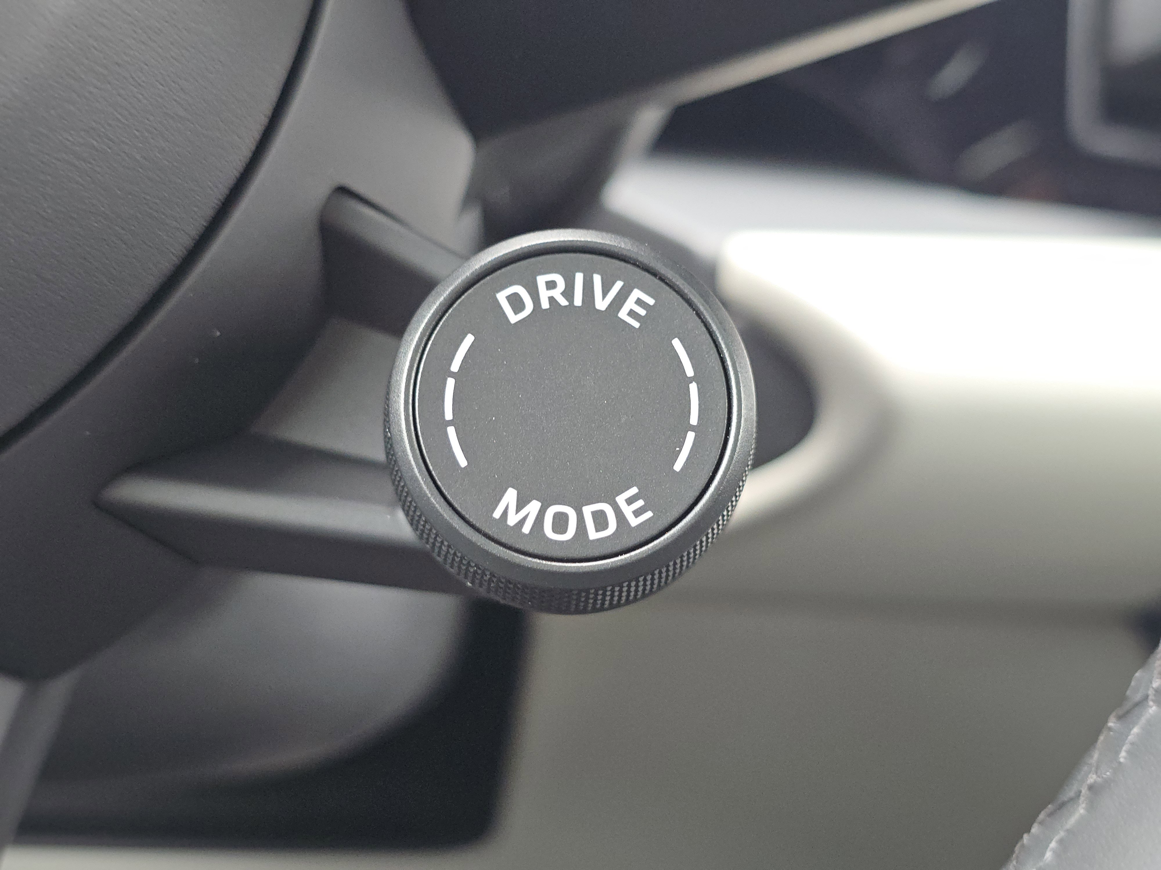 New 2026 Porsche Macan 4 Electric image 25