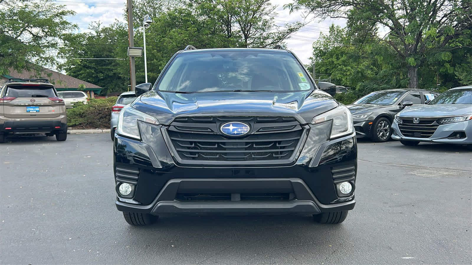 Certified 2023 Subaru Forester Premium AWD/4WD image 3