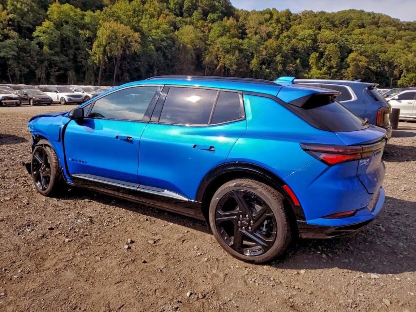 Used 2025 Chevrolet Equinox EV RS image 4