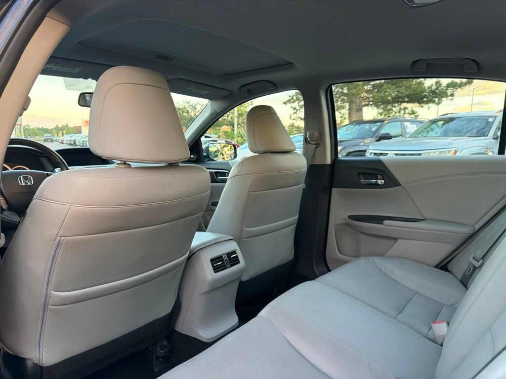 Used 2016 Honda Accord EX-L image 21