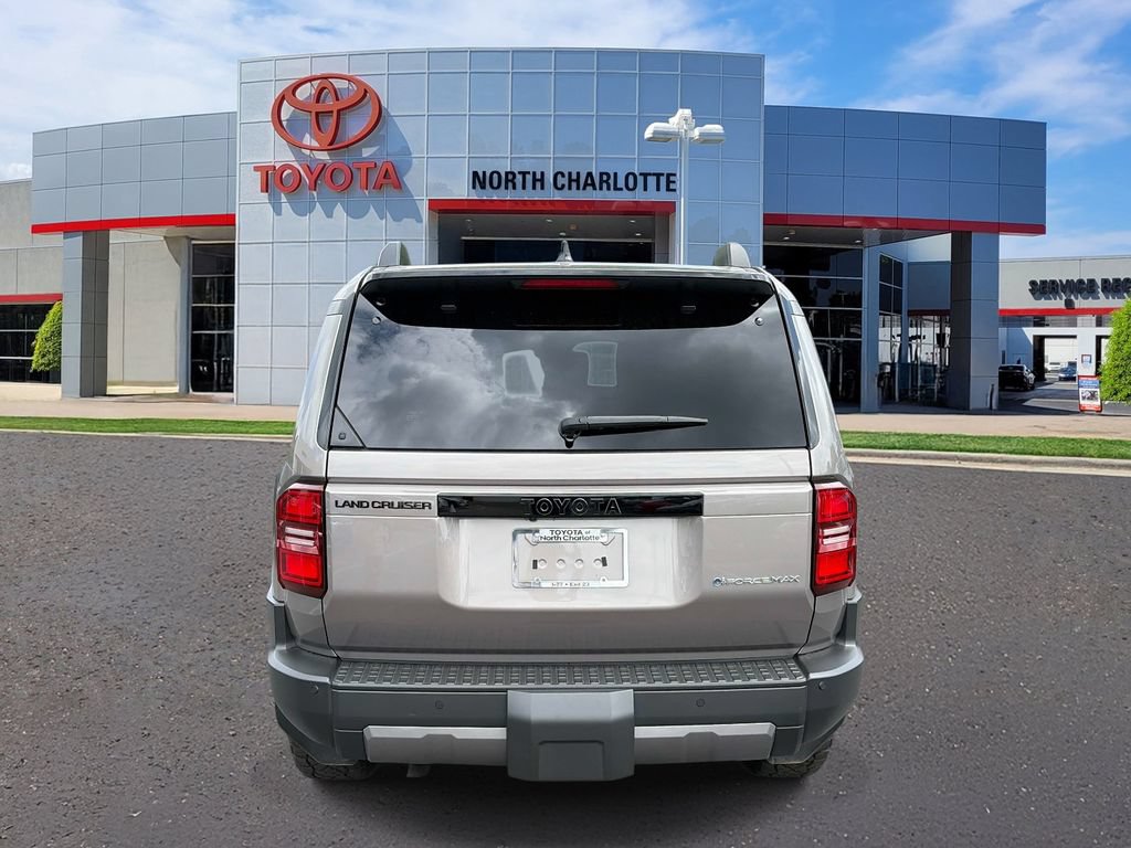 Used 2025 Toyota Land Cruiser w/ Premium Package AWD/4WD image 7