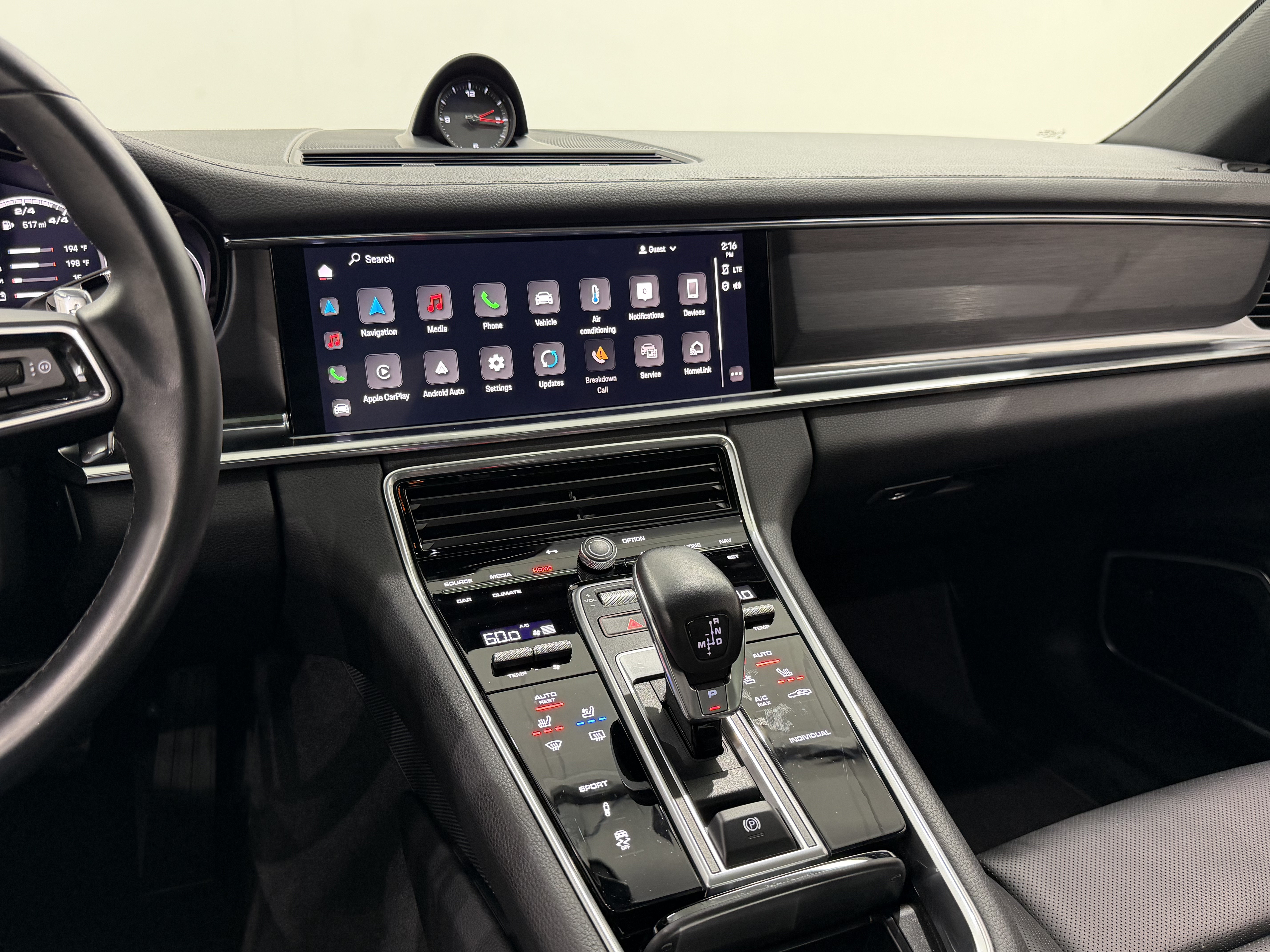 Certified 2023 Porsche Panamera 4 Platinum Edition AWD/4WD image 37