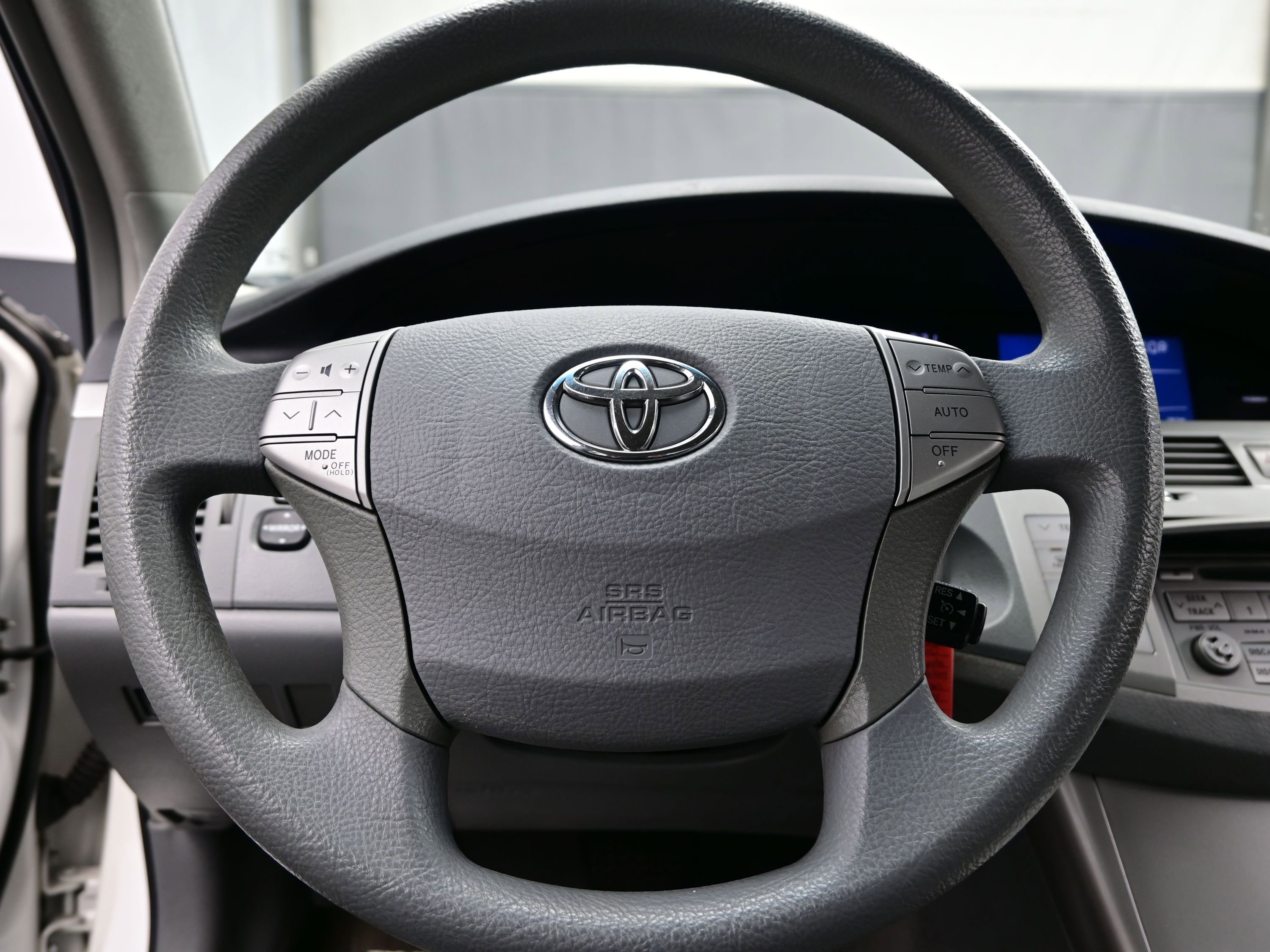 Used 2010 Toyota Avalon XL FWD image 21