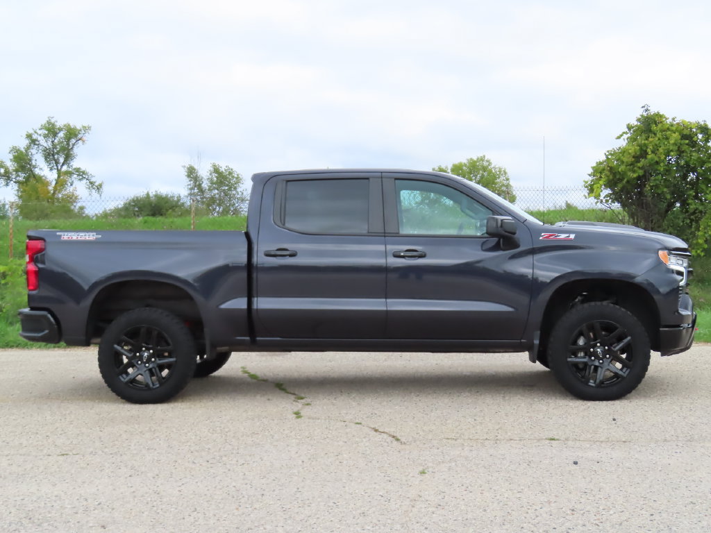 Certified 2024 Chevrolet Silverado 1500 LT Trail Boss w/ Convenience Package II AWD/4WD image 2