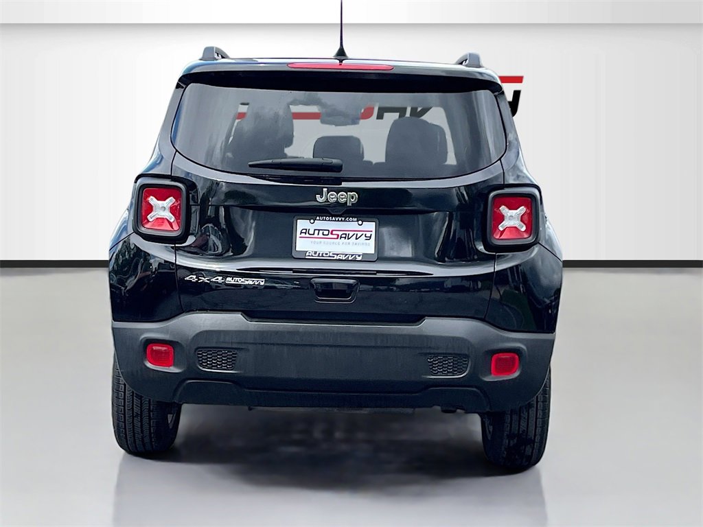 Used 2023 Jeep Renegade Latitude w/ Premium Group image 6