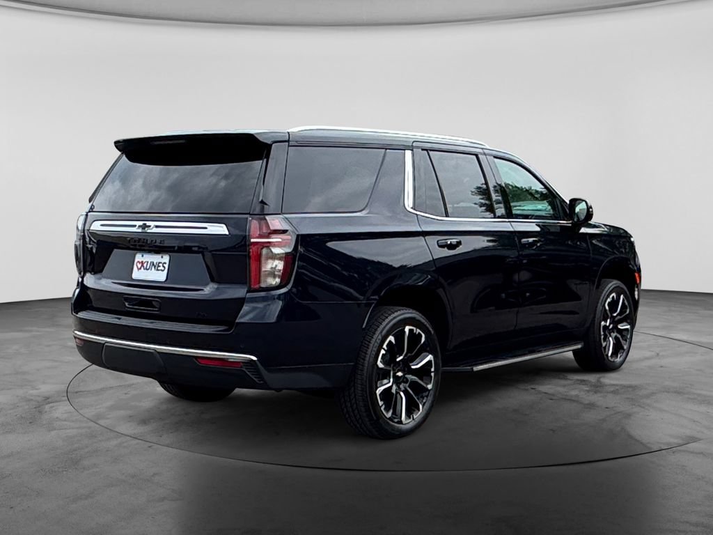 Used 2022 Chevrolet Tahoe LT w/ LT Signature Package AWD/4WD image 9