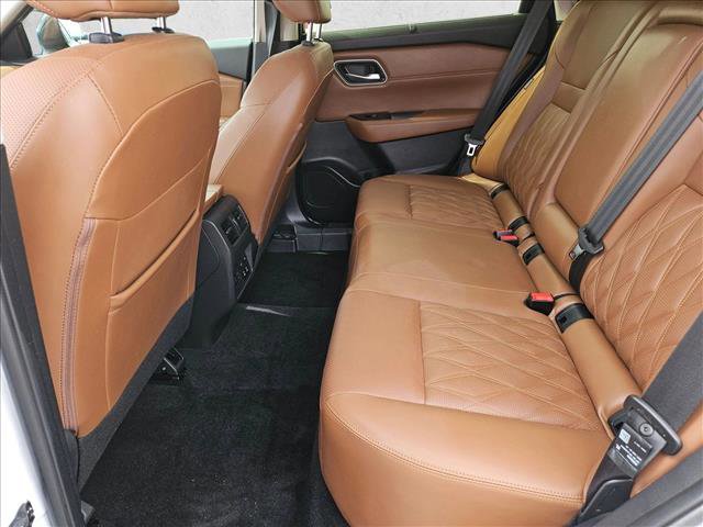 Used 2024 Nissan Rogue Platinum w/ Platinum Premium Package image 28