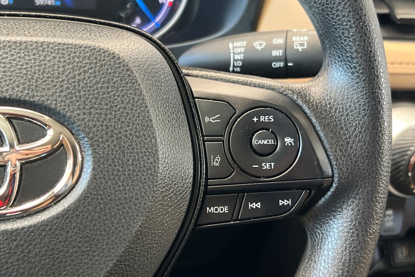 Certified 2023 Toyota RAV4 LE AWD/4WD image 26