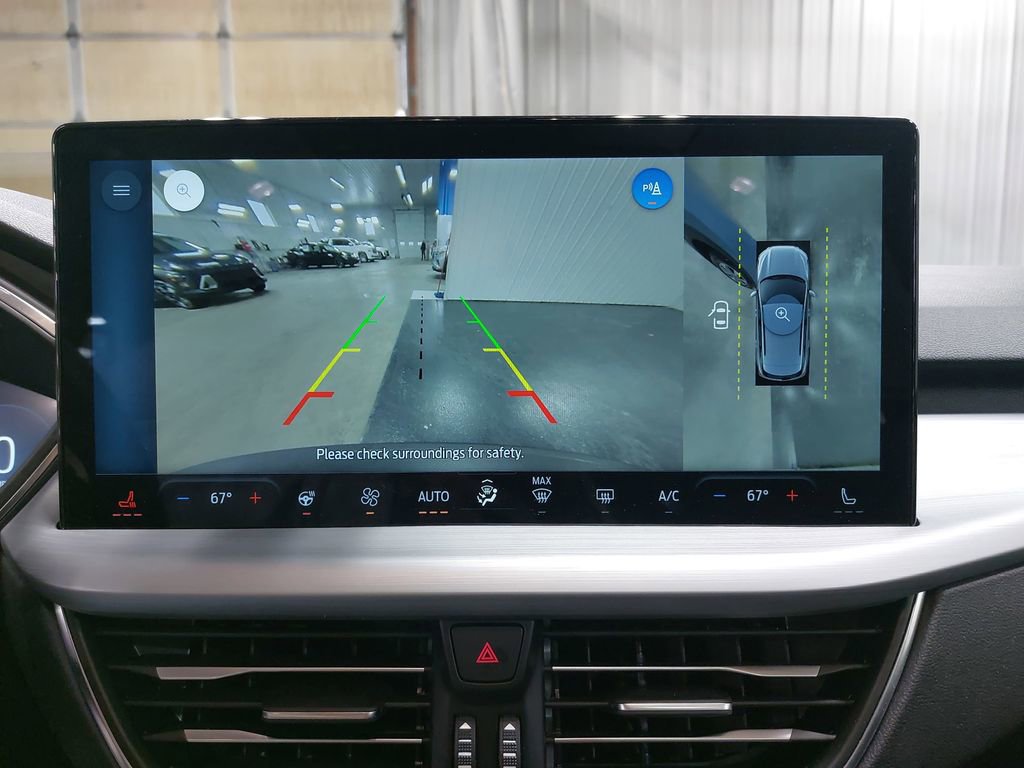 Used 2025 Ford Escape Platinum w/ Premium Technology Package image 47