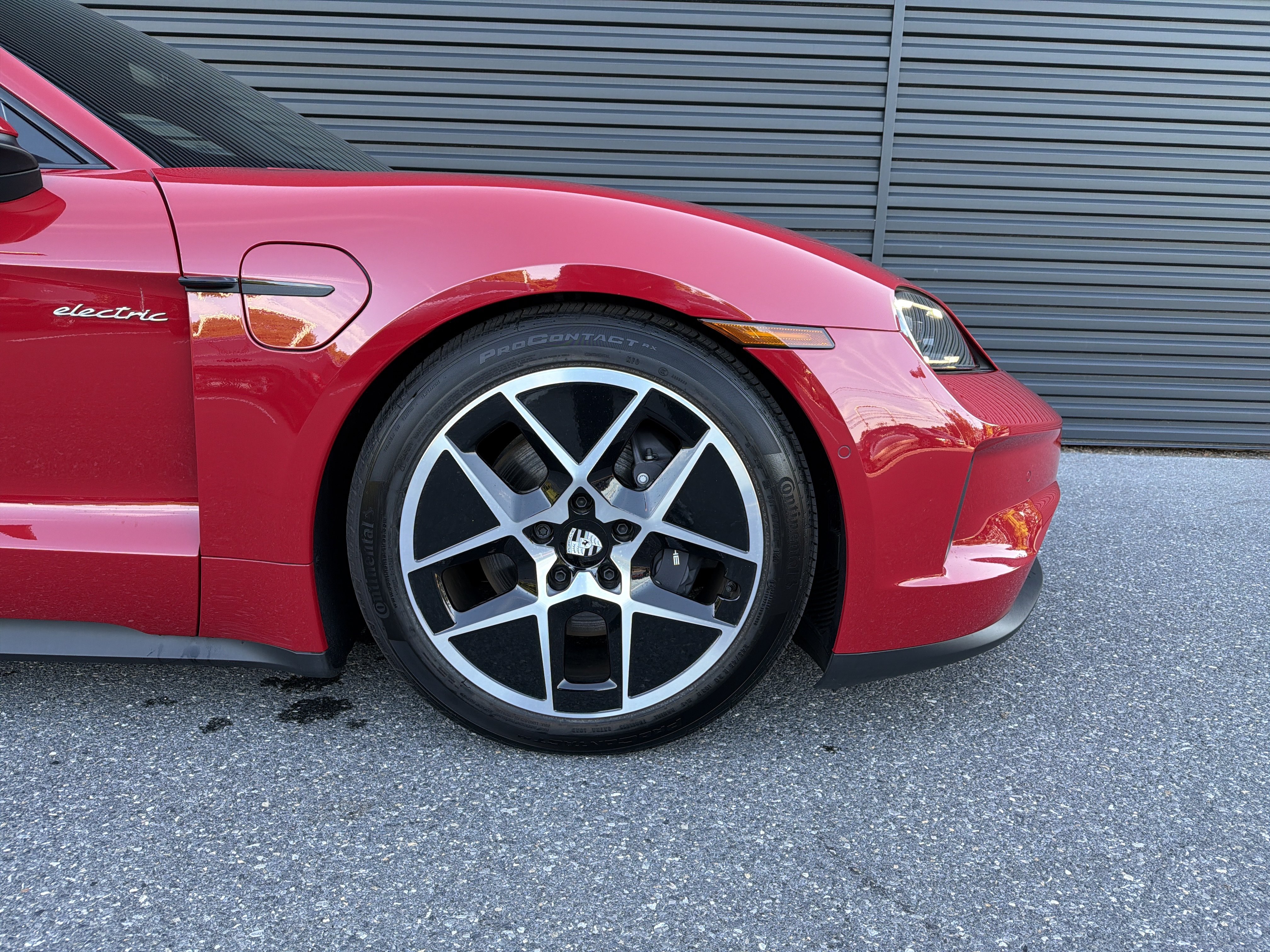 New 2026 Porsche Taycan RWD image 7