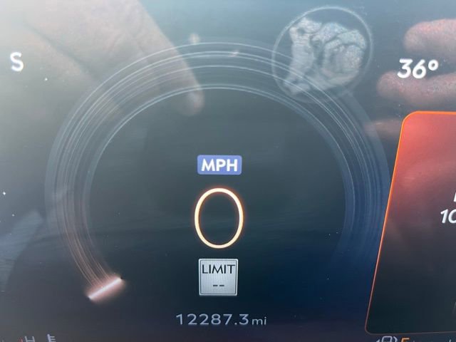 Used 2025 Lincoln Aviator AWD image 17