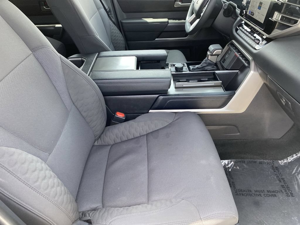 Certified 2025 Toyota Sequoia SR5 AWD/4WD image 15