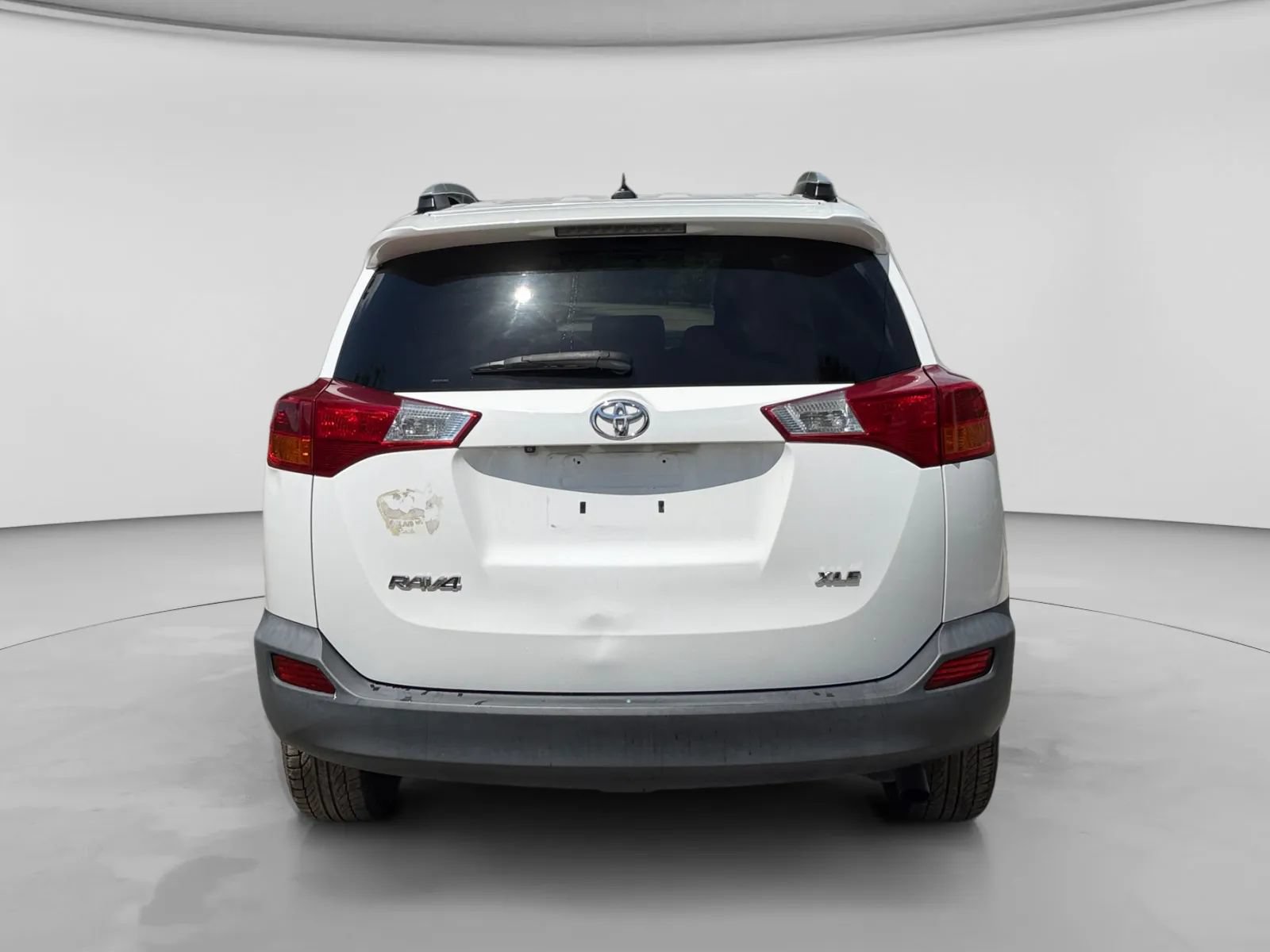 Used 2015 Toyota RAV4 XLE FWD image 4