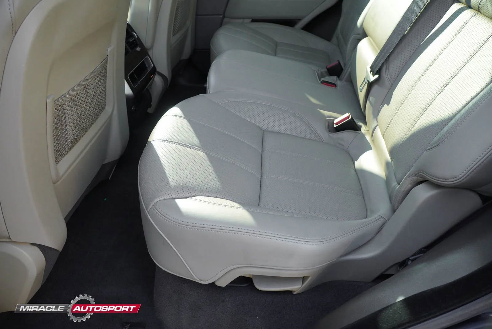 Used 2014 Land Rover Range Rover Sport image 24