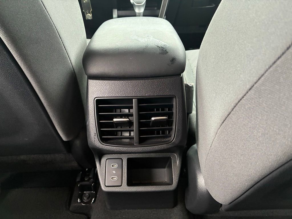 Used 2024 Kia Seltos LX image 17