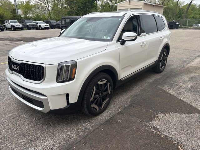 Used 2025 Kia Telluride EX AWD/4WD image 6