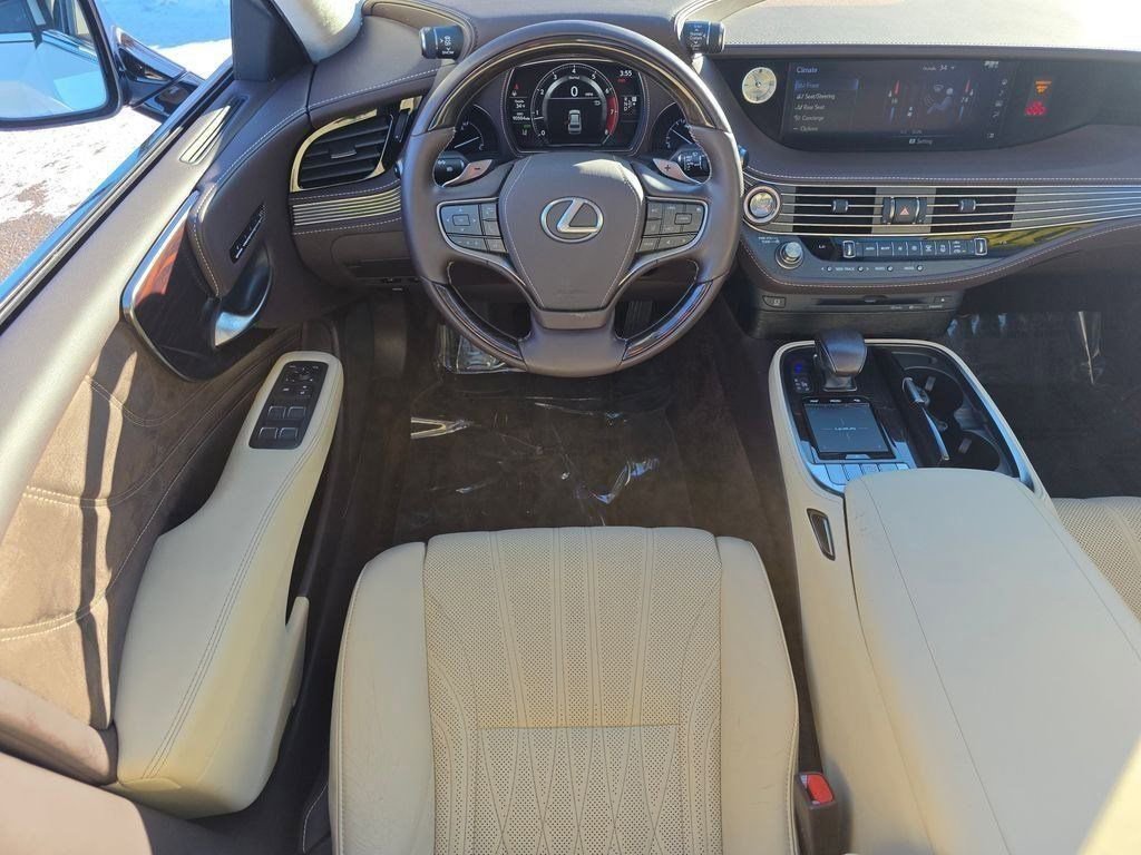 Used 2018 Lexus LS 500 500 Base w/ Interior Upgrade Package image 2