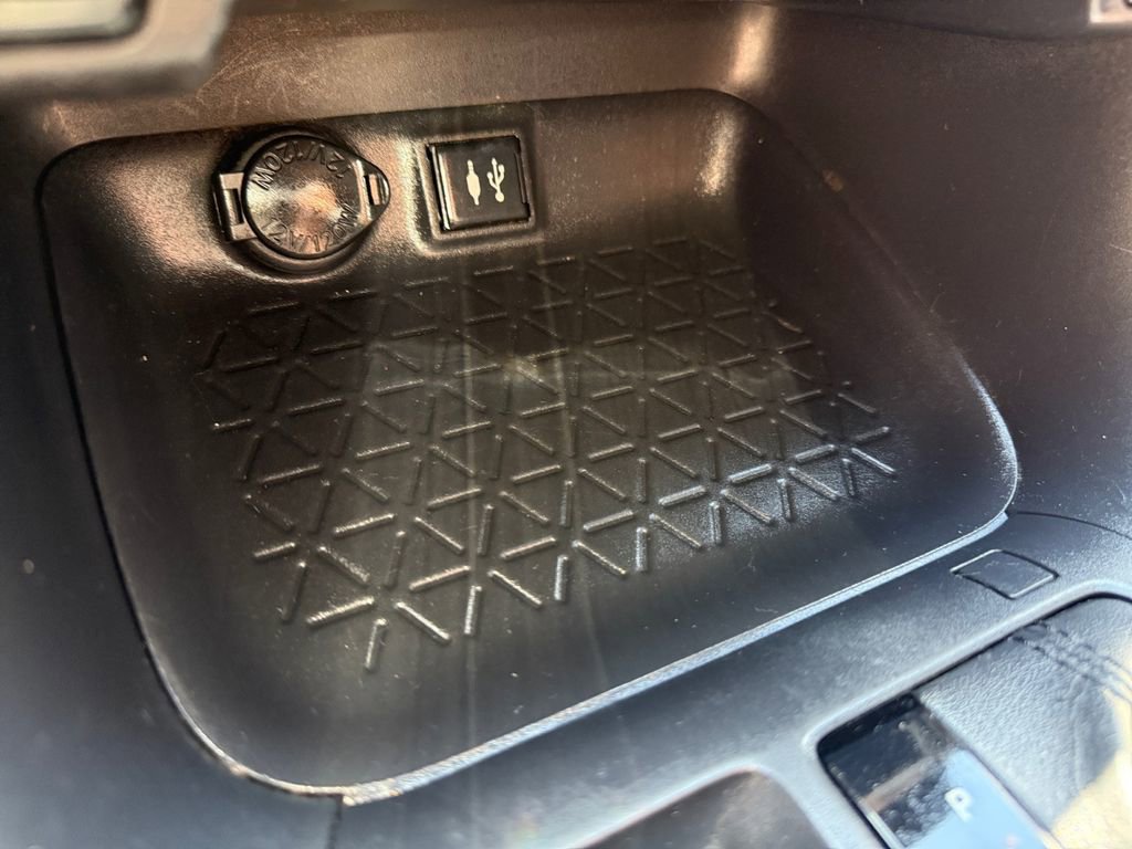 Certified 2019 Toyota RAV4 XLE FWD image 37