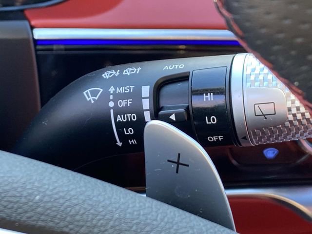 Used 2023 Genesis GV70 2.5T w/ Sport Prestige Package image 17