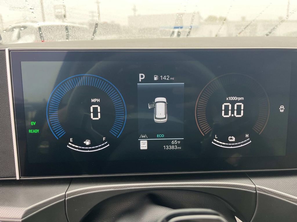 Used 2025 Hyundai Santa Fe SEL image 20