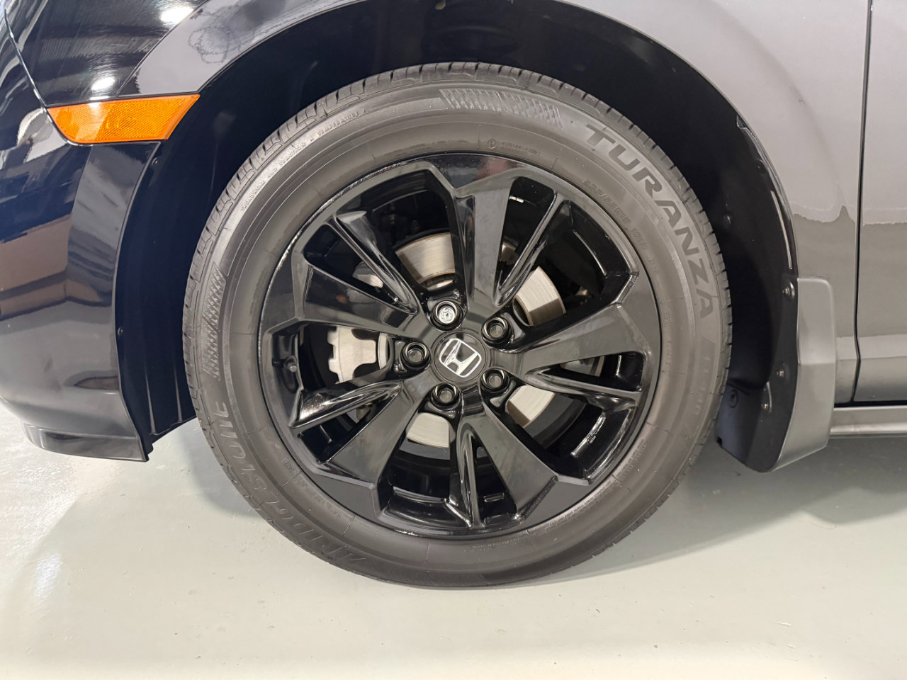 Used 2023 Honda Odyssey Sport image 27