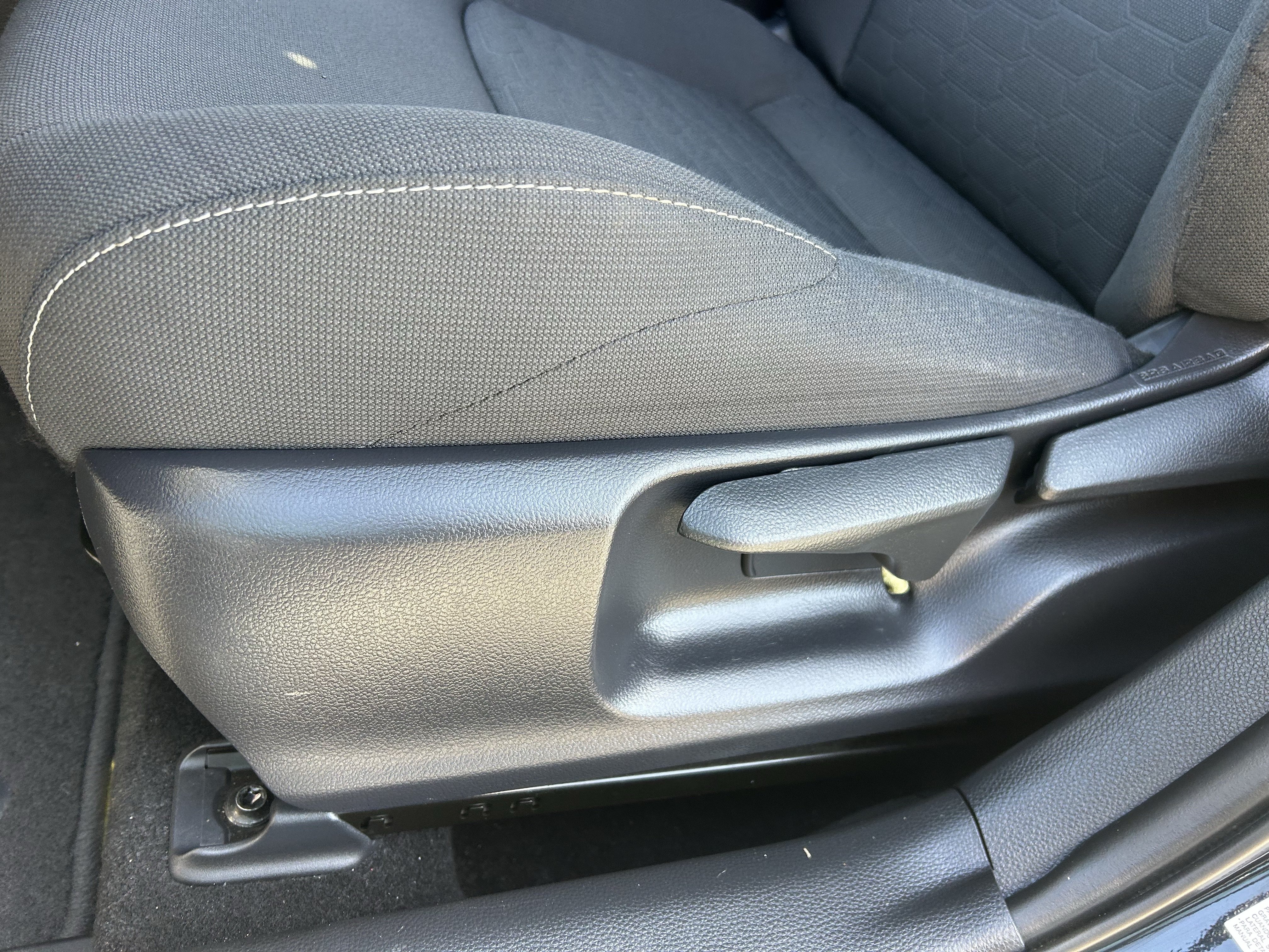 Certified 2020 Toyota Corolla SE w/ Carpet Mat Package FWD image 16