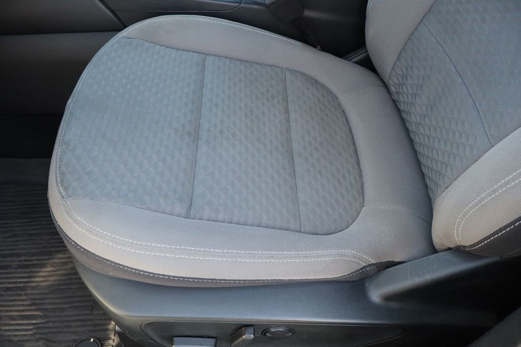 Used 2022 Ford Escape SE image 20