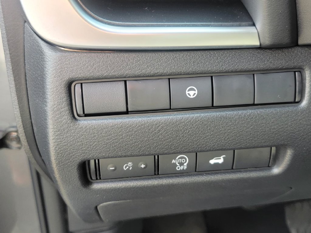 Used 2026 Nissan Rogue SV AWD/4WD image 34