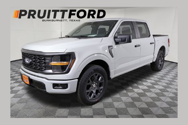 New 2026 Ford F150 STX w/ Equipment Group 200A RWD 360° Tour