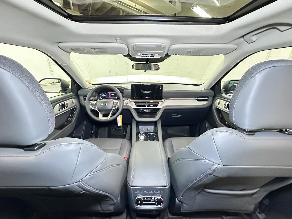 Used 2026 Ford Explorer Active w/ Active Comfort Package image 27