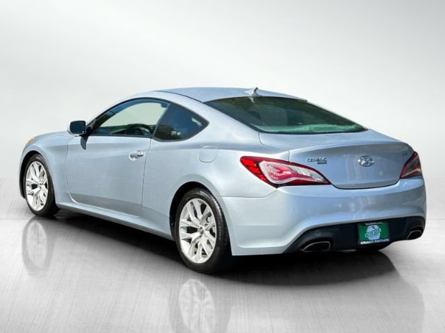 Used 2013 Hyundai Genesis 2.0T RWD image 6