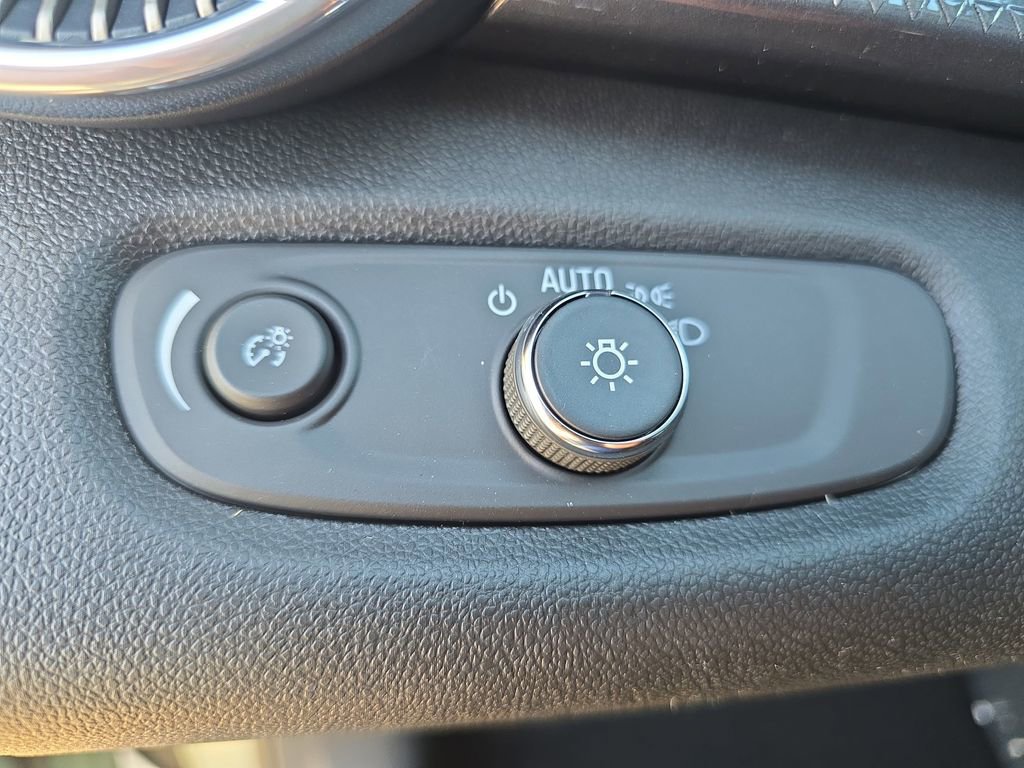 New 2026 Chevrolet Trax ACTIV image 27